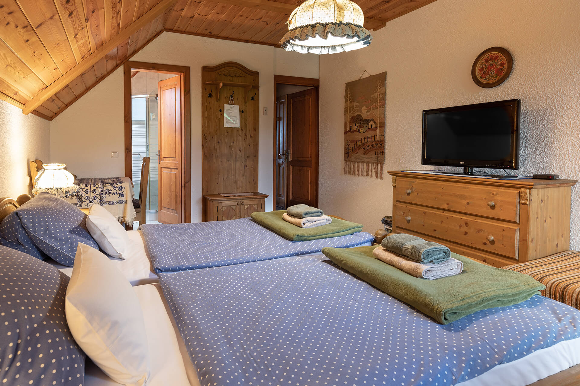 Fényes - Hanga vendégház 2