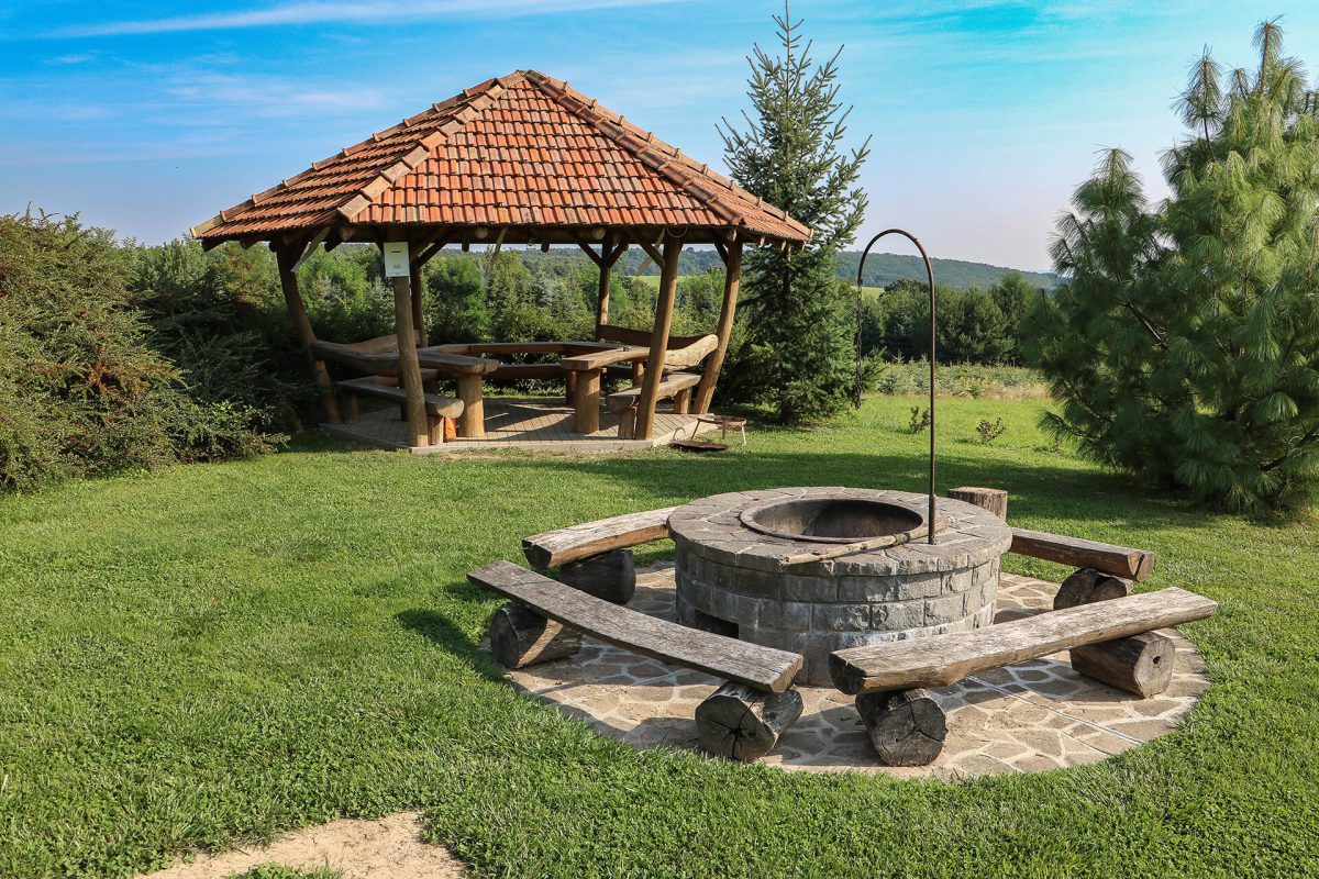 Főépület - Hanga vendégház 04