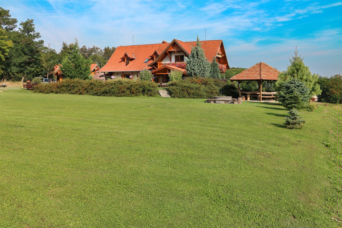 Főépület - Hanga vendégház 06